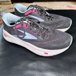 Brooks Ghost Max Running Walking Athletic Shoes Sneakers